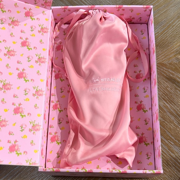 LoveShackFancy IceFlow Flip Straw Tumbler  30 OZ Ibiza Sunset New In Box - Picture 7 of 7